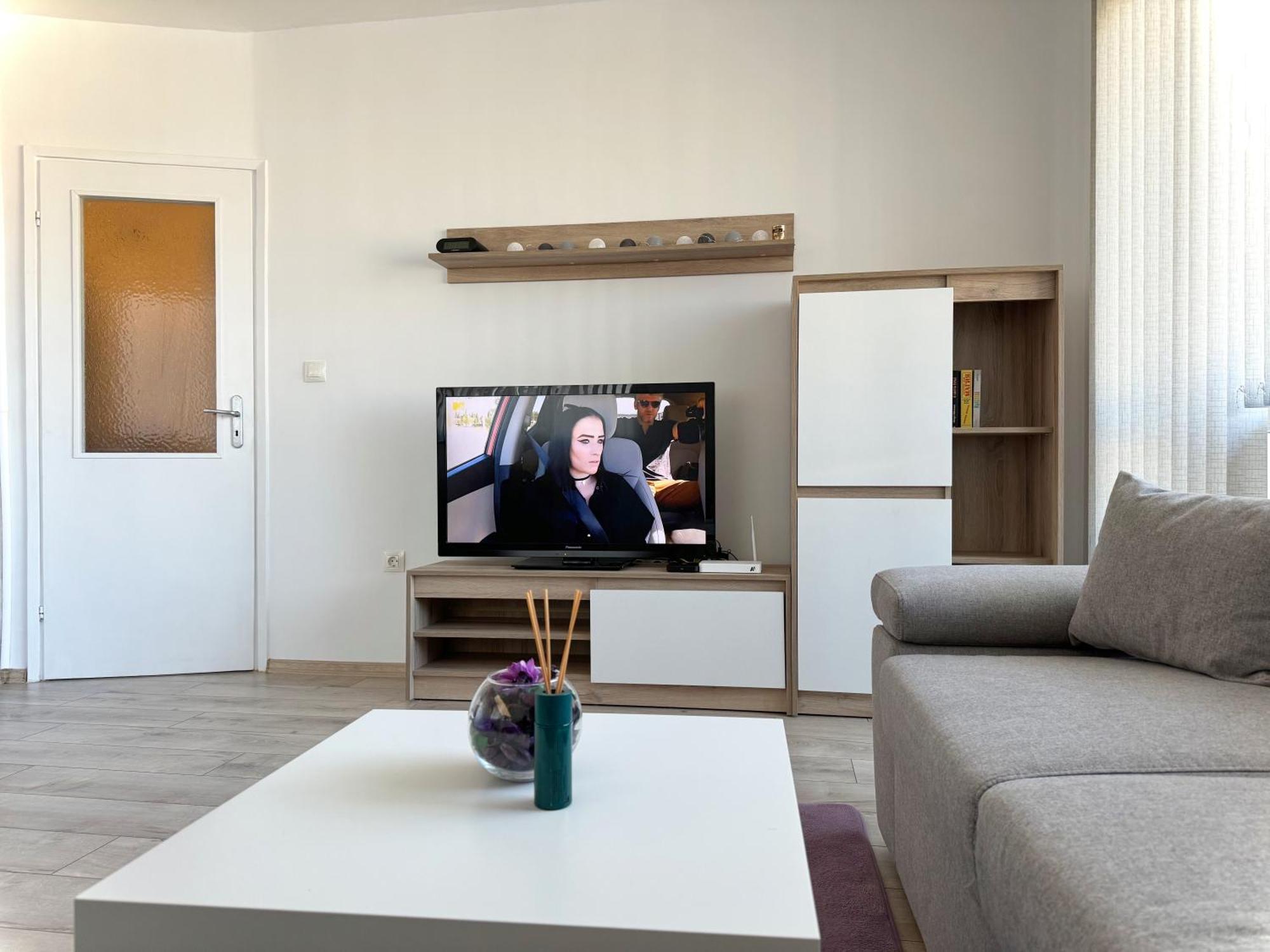 Restful Apartment For 4 Guests In Burgas Exterior photo
